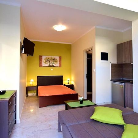 Elia Beach Modern Suites Flogita Exteriör bild